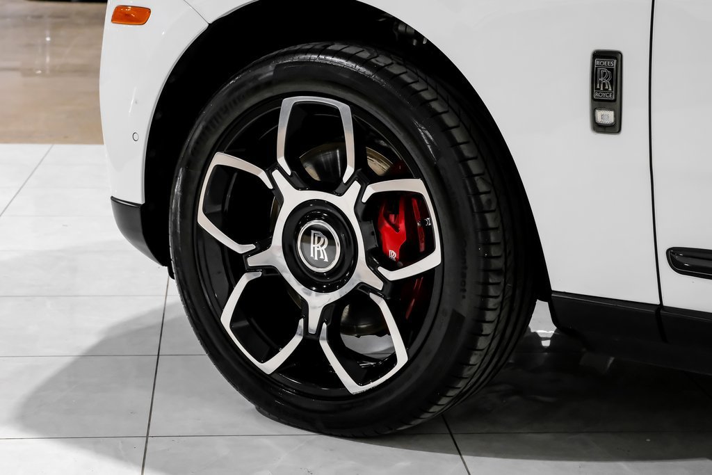 Used 2022 Rolls-Royce Cullinan Black Badge AWD/4WD image 51