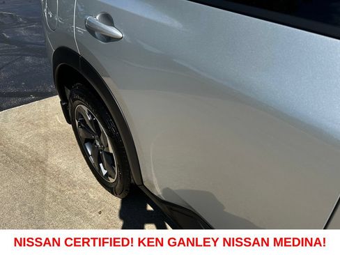 Certified 2024 Nissan Rogue SV w/ SV Premium Package AWD/4WD image 14