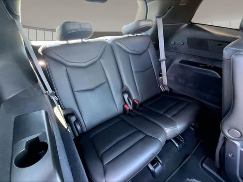 Certified 2025 Cadillac XT6 Premium Luxury AWD/4WD image 30