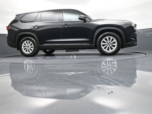 Certified 2026 Toyota Grand Highlander XLE image 30