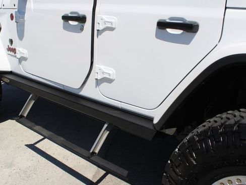 Used 2021 Jeep Wrangler Unlimited Rubicon AWD/4WD image 14