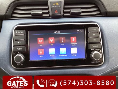 Used 2025 Nissan Versa SV FWD image 3