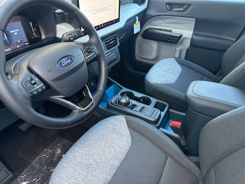 New 2025 Ford Maverick XLT w/ XLT Luxury Package image 9