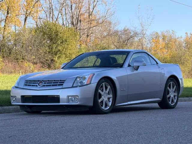 Used 2007 Cadillac XLR RWD image 22