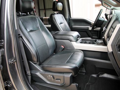 Used 2019 Ford F250 Lariat w/ Lariat Ultimate Package AWD/4WD image 42