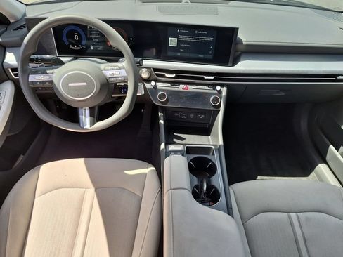 Used 2025 Hyundai Sonata SEL FWD image 26