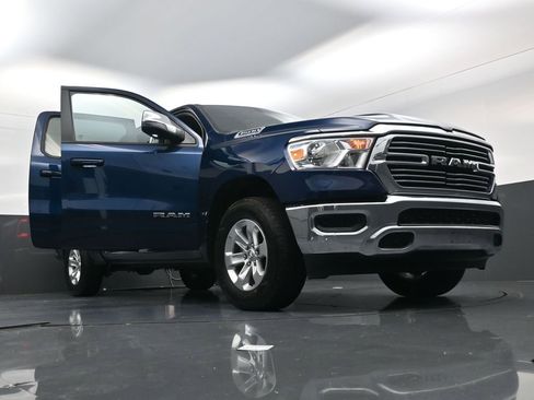 Used 2024 RAM 1500 Laramie AWD/4WD image 17