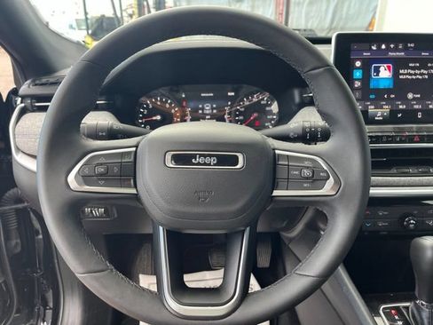 Used 2024 Jeep Compass Latitude AWD/4WD image 22