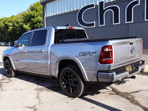 Used 2022 RAM 1500 Laramie AWD/4WD image 13