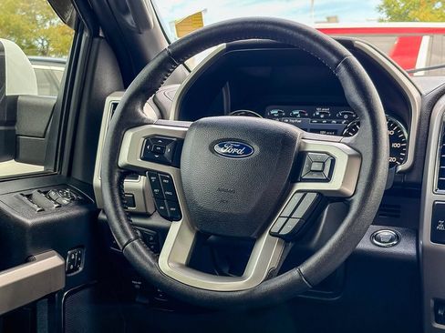 Used 2019 Ford F150 Lariat AWD/4WD image 18