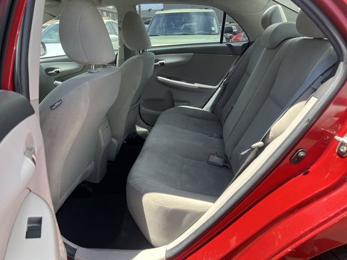 Used 2013 Toyota Corolla LE w/ Protection Pkg FWD image 12