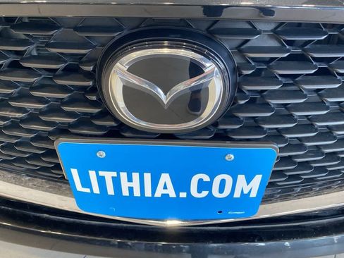 Used 2020 MAZDA MAZDA3 Sedan w/ Select Package FWD image 10