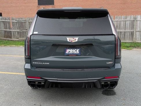 Used 2026 Cadillac Escalade V w/ LPO, Floor Liner Package AWD/4WD image 7