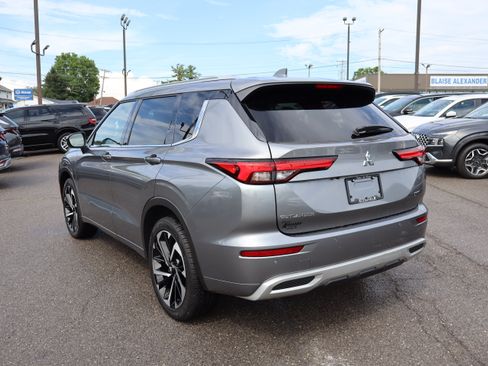Used 2022 Mitsubishi Outlander SEL AWD/4WD image 6