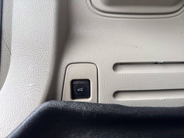 Used 2015 Lincoln MKX FWD w/ Equipment Group 102A image 22