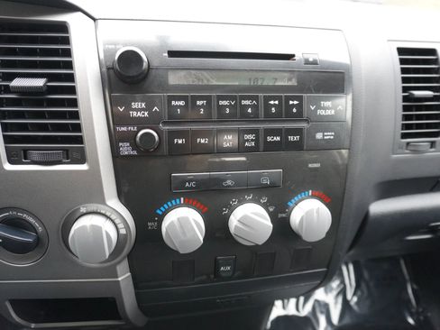 Used 2012 Toyota Tundra 4x4 Double Cab image 16