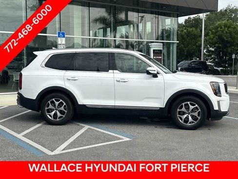 Used 2020 Kia Telluride EX w/ Towing Package FWD image 5