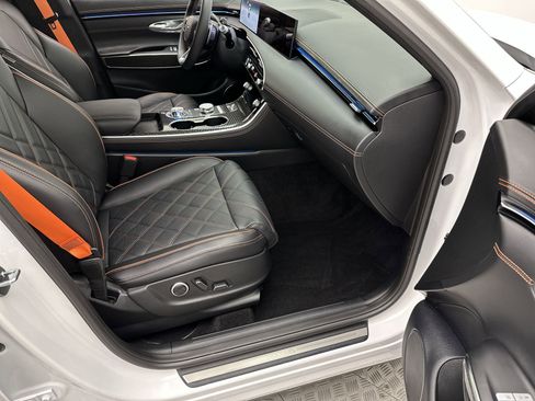 Certified 2026 Genesis GV70 3.5T Sport Prestige image 25