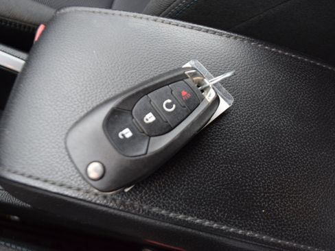 Used 2019 Chevrolet Cruze LT image 31