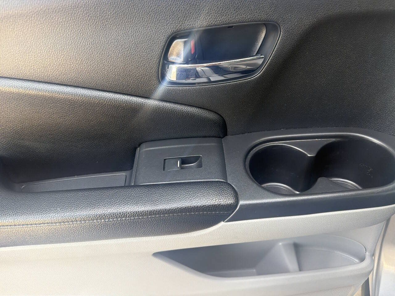 Used 2017 Honda Pilot Touring image 23