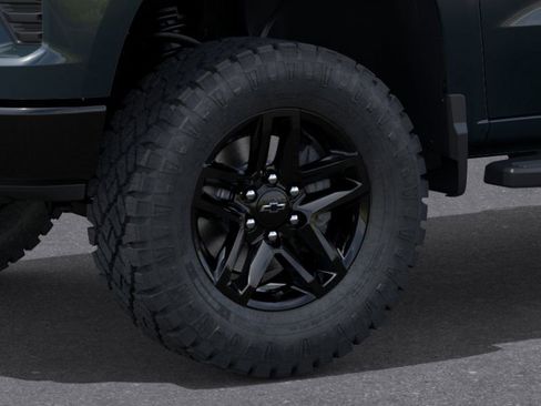 New 2026 Chevrolet Silverado 1500 Custom Trail Boss w/ Dark Appearance Package image 9