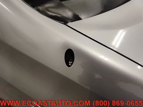 Used 2014 Toyota Sienna SE FWD image 18