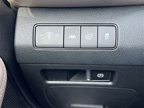 Used 2023 Hyundai Santa Fe SEL image 11