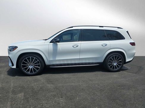 New 2025 Mercedes-Benz GLS 580 4MATIC image 4