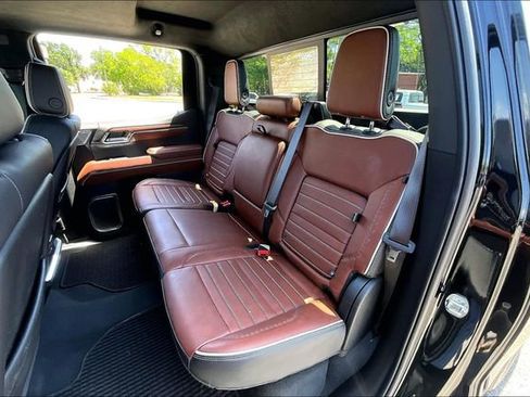 Used 2024 GMC Sierra 1500 Denali Ultimate AWD/4WD image 18