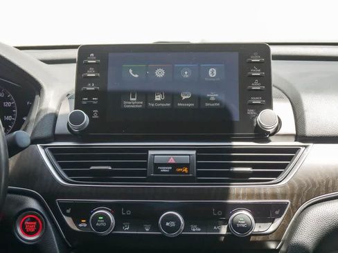 Used 2022 Honda Accord EX-L image 11