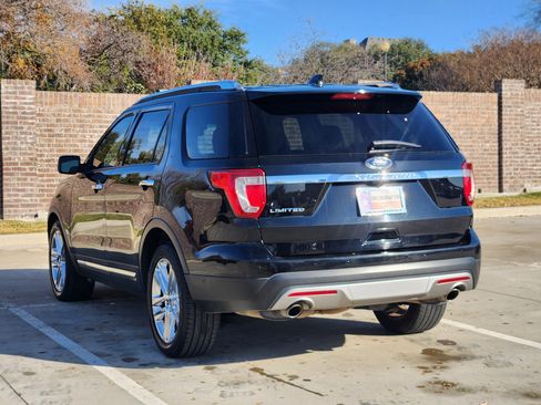Used 2017 Ford Explorer Limited w/ Equipment Group 301A image 8