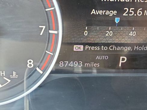 Used 2024 Nissan Rogue SV image 18