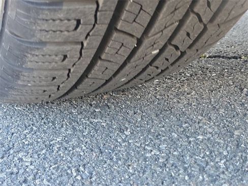 Used 2021 Dodge Durango SXT image 32