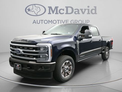 Used 2025 Ford F250 King Ranch w/ FX4 Off-Road Package AWD/4WD image 4