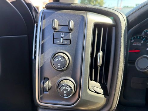 Used 2018 Chevrolet Silverado 2500 LTZ w/ Duramax Plus Package AWD/4WD image 30