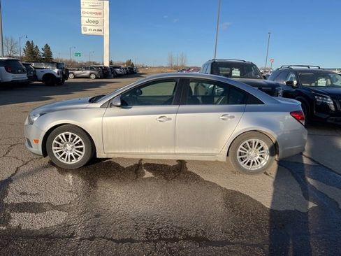 Used 2013 Chevrolet Cruze Eco image 12