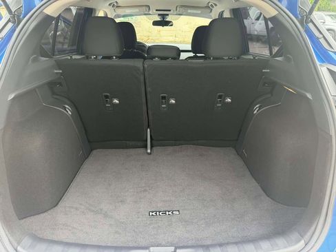 Used 2021 Nissan Kicks SV FWD image 17
