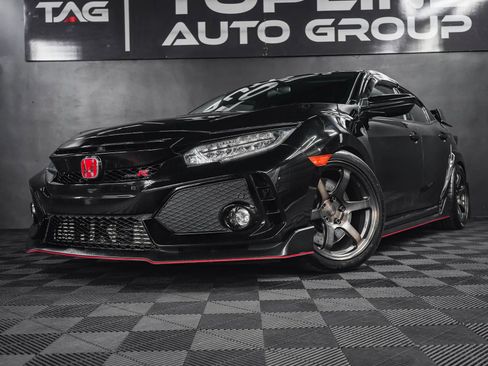 Used 2019 Honda Civic Type R image 3