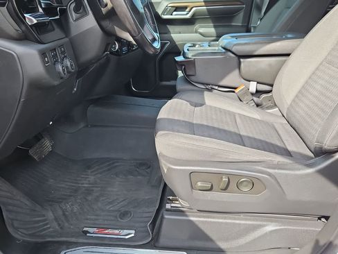 Used 2022 Chevrolet Silverado 1500 RST AWD/4WD image 14