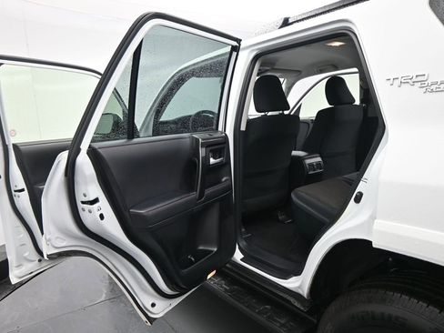 Used 2024 Toyota 4Runner TRD Off-Road image 18