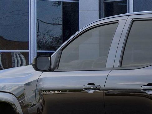 New 2026 Chevrolet Colorado LT image 12