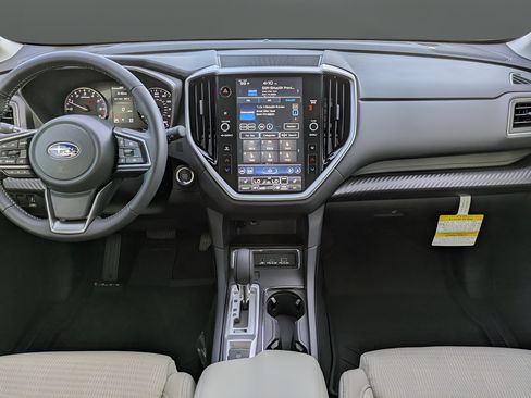 Used 2025 Subaru Ascent Premium AWD/4WD image 18