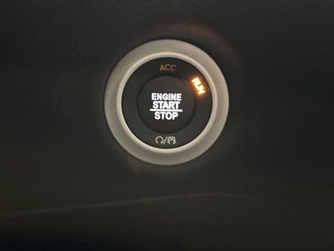 New 2026 Chrysler Pacifica Select w/ S Appearance Package image 21