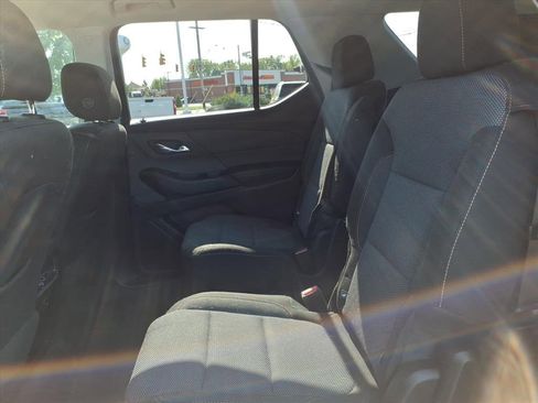Used 2019 Chevrolet Traverse LT w/ LPO, Floor Liner Package image 8