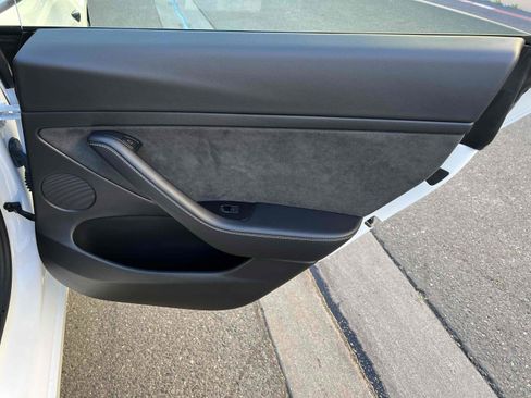 Used 2021 Tesla Model 3 Standard Range Plus image 64