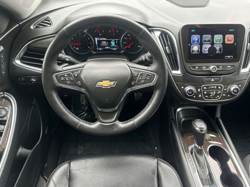Used 2017 Chevrolet Malibu Premier w/ Premier Sun and Wheel Package FWD image 14