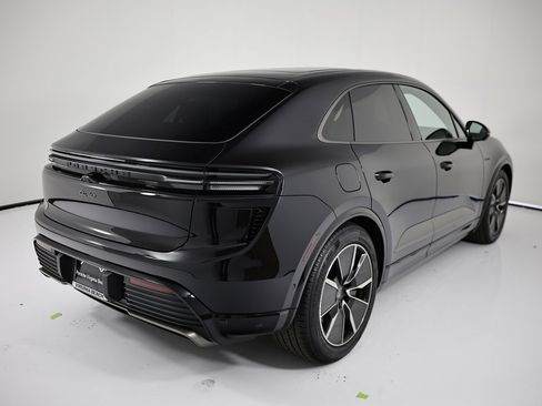 New 2025 Porsche Macan Turbo Electric image 7