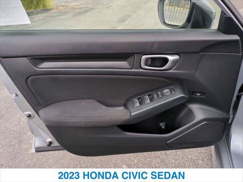Used 2023 Honda Civic Sport image 12