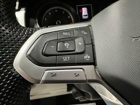 Used 2021 Volkswagen Atlas SE w/ Panoramic Sunroof Package image 16