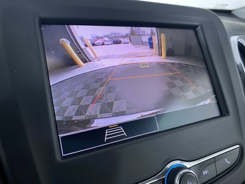 Certified 2024 Chevrolet Equinox LT w/ LPO, Floor Liner Package image 6